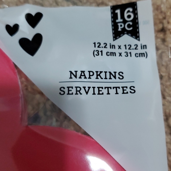 Napkins 🎁🏷 - Picture 2 of 4